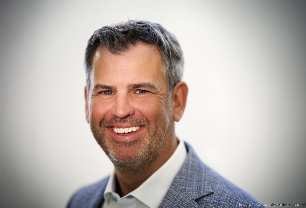 KC Business Journal Headshot Image of Airshare CEO John Owen.